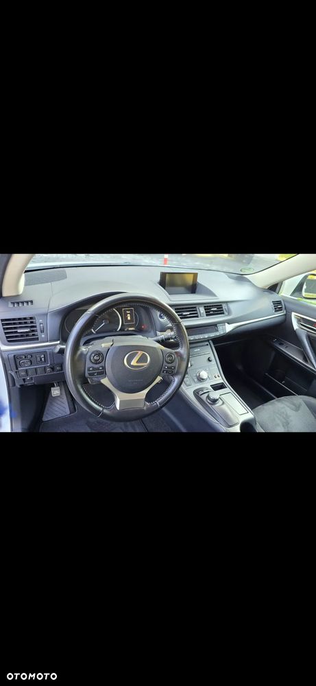 Lexus CT 200h Prestige - 17
