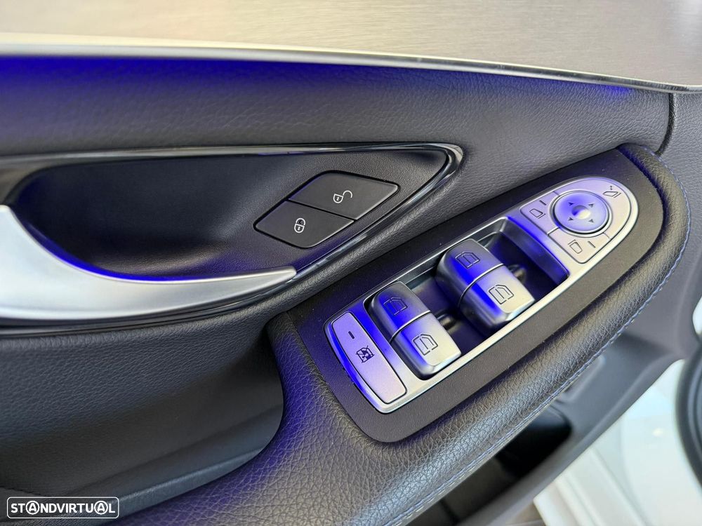 Mercedes-Benz C 300 de AMG Line - 18