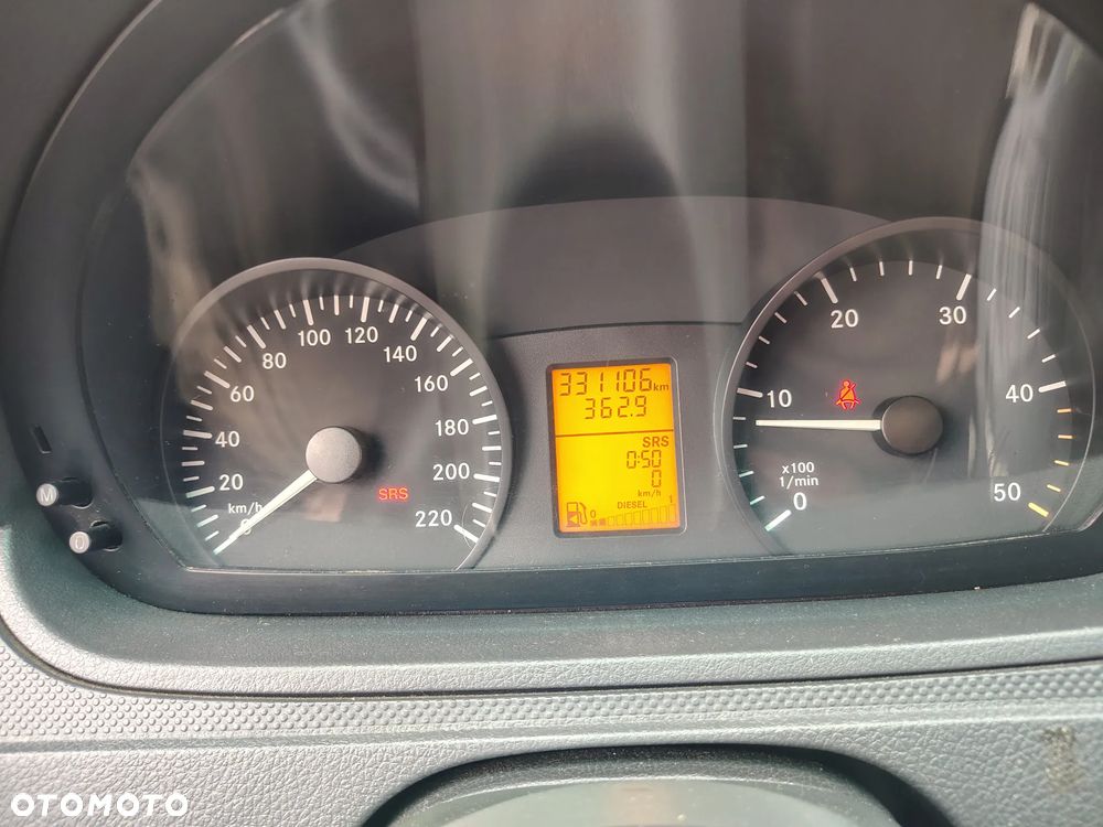 Mercedes-Benz VITO - 17