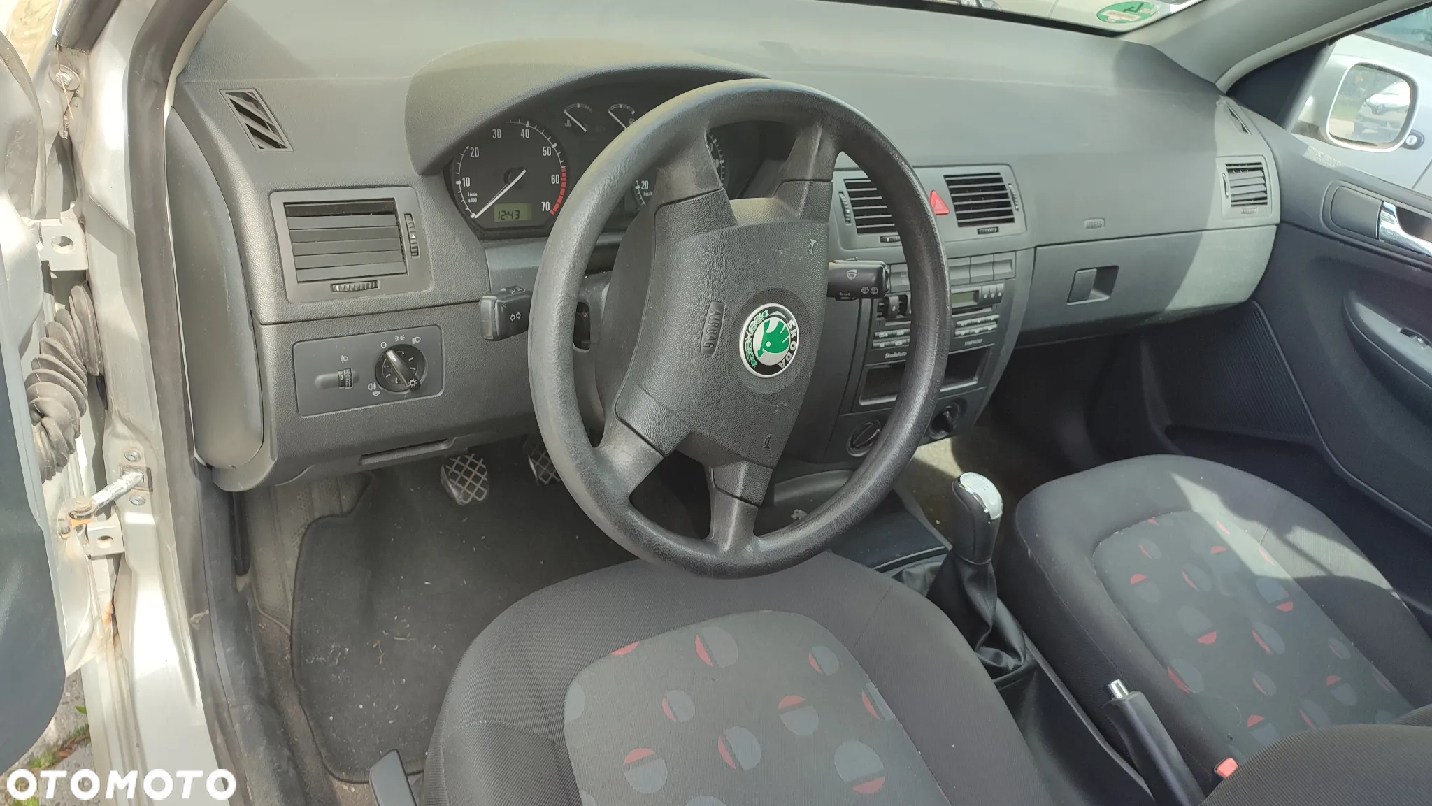 Skoda Fabia 1.4 16V Ambiente - 8