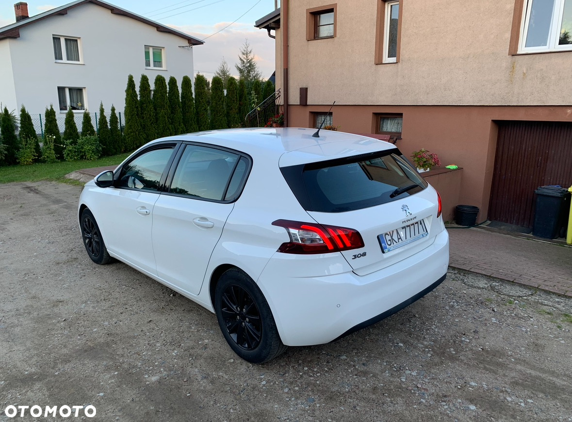 Peugeot 308 - 3
