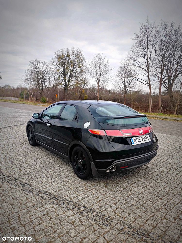 Honda Civic 1.8 Sport - 6