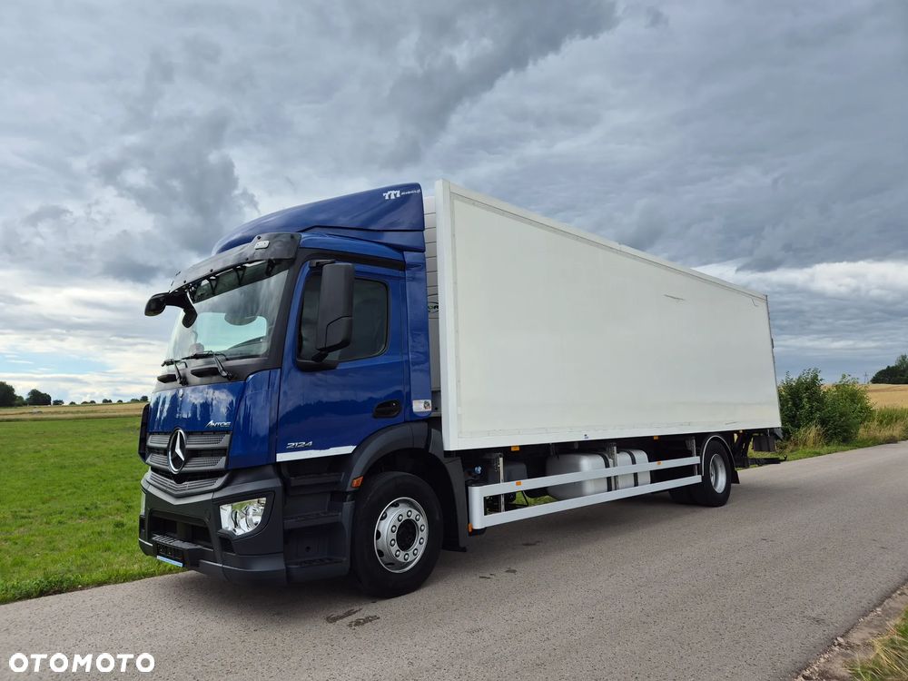 Mercedes-Benz Antos 1824 CARRIER VECTOR 1850 DRZWI + winda i 2x drzwi boczne / 8.35m / z Holandii / Axor man Tgm T1000-R THERMO King Supra 1850 1150 - 10