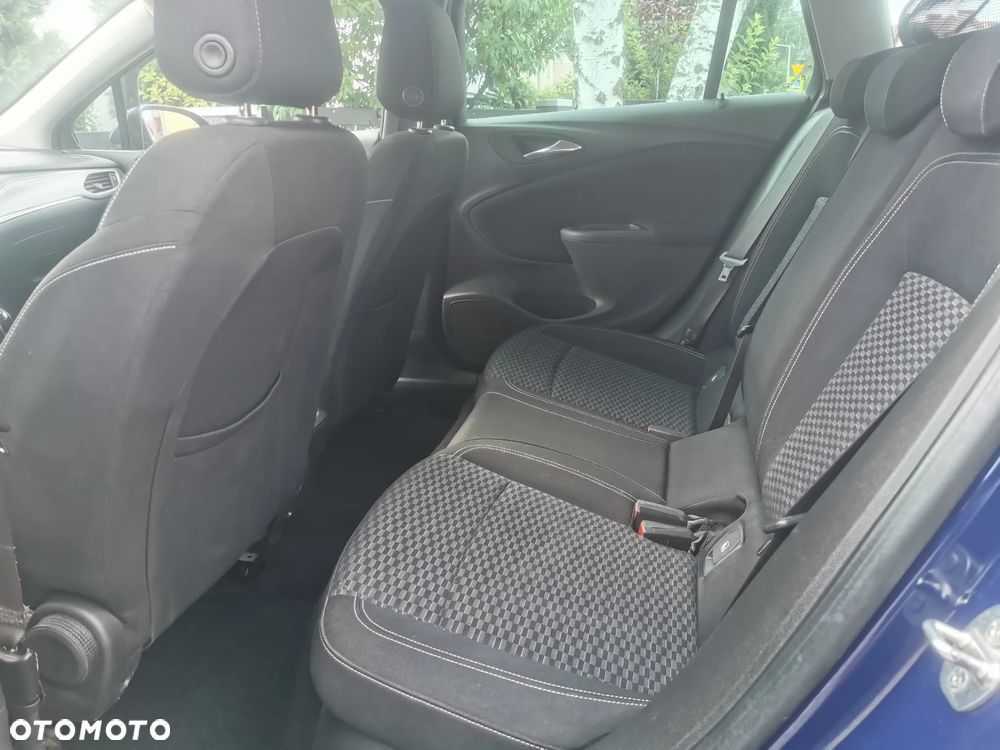 Opel Astra 1.6 D Automatik Start/Stop Dynamic - 13