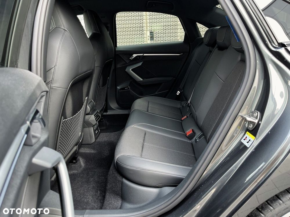 Audi S3 Limousine - 8