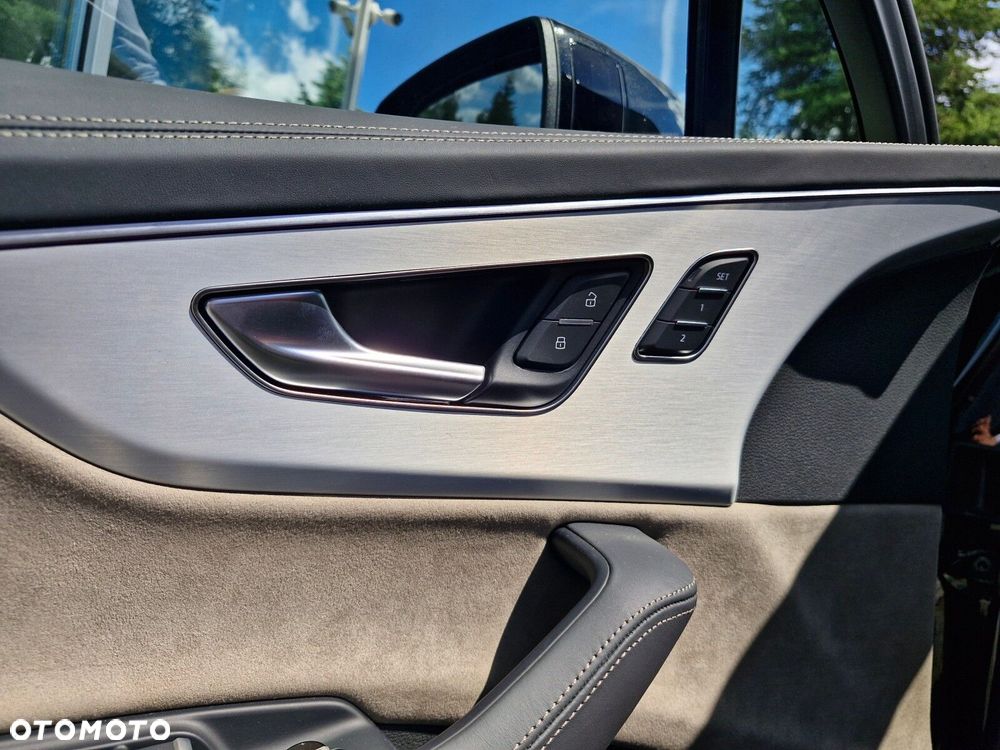 Audi Q7 55 TFSI mHEV Quattro S Line Tiptr - 33