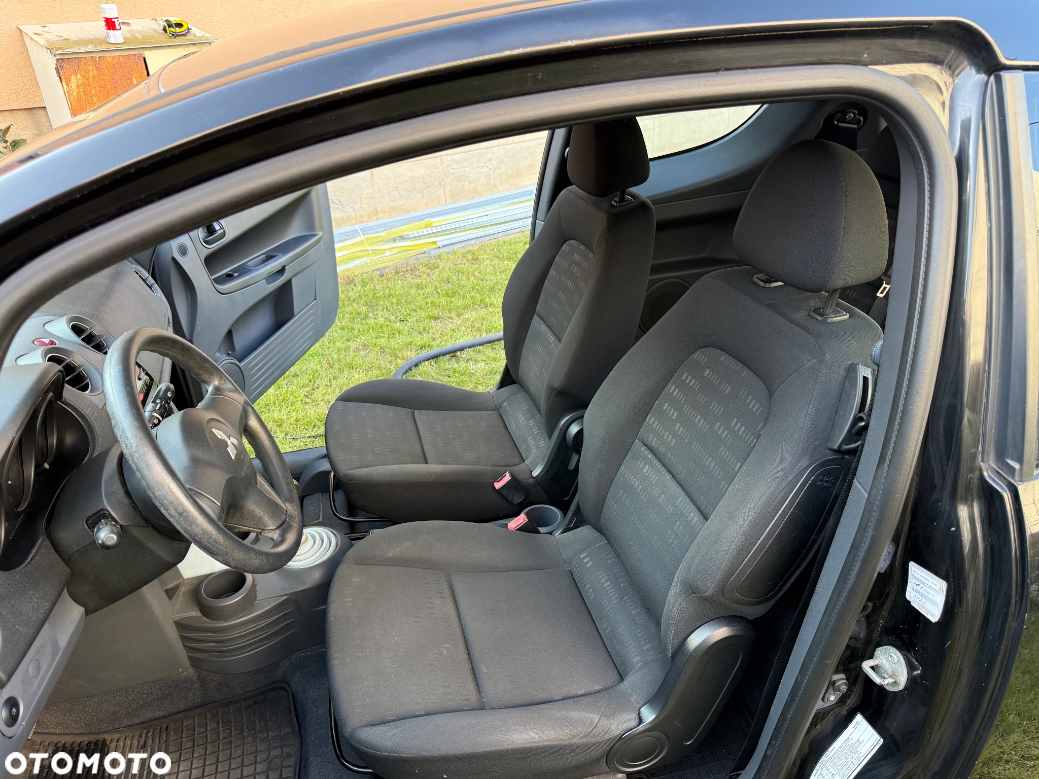 Mitsubishi Colt 1.3 Inform - 22