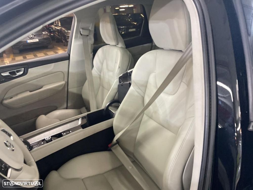 Volvo XC 60 2.0 T6 PHEV Plus Dark AWD - 6