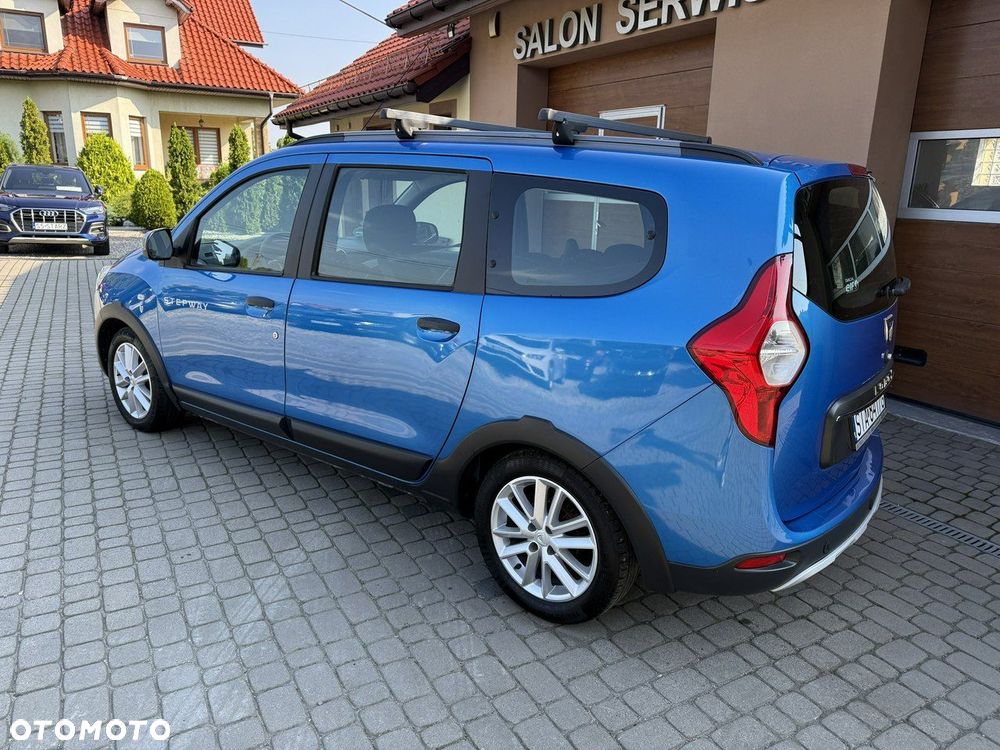 Dacia Lodgy 1.6 SCe Stepway S&S - 10