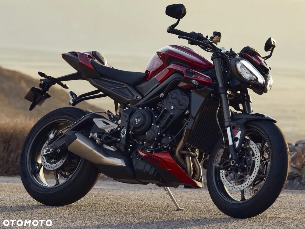 Triumph Street Triple - 1