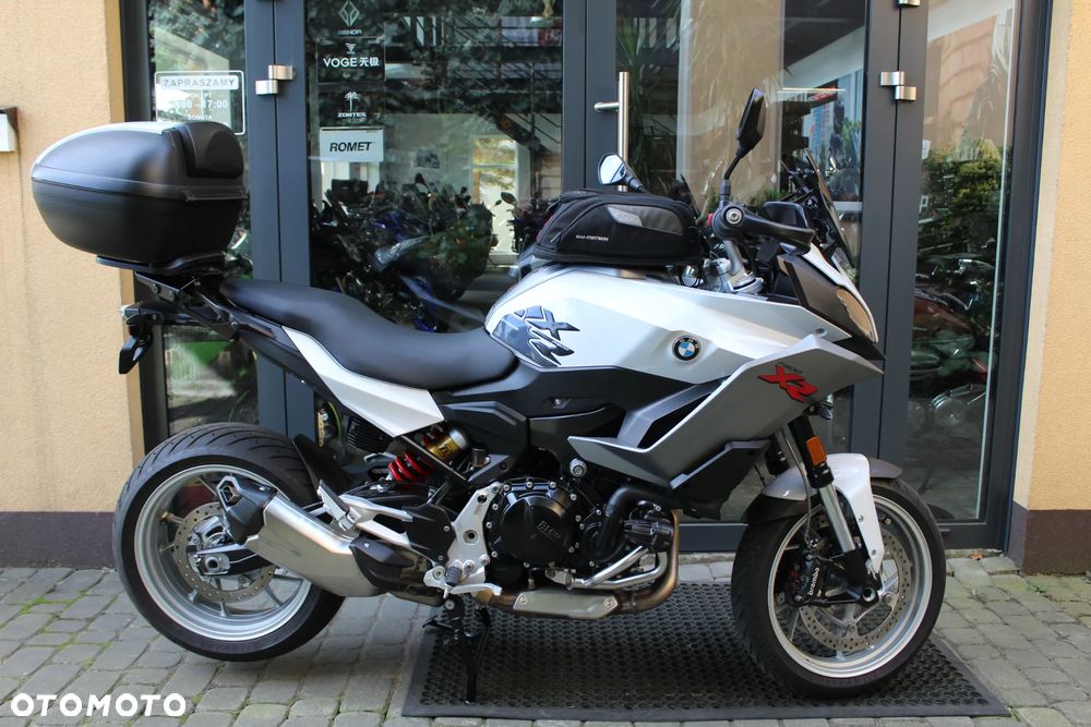 BMW XR - 24