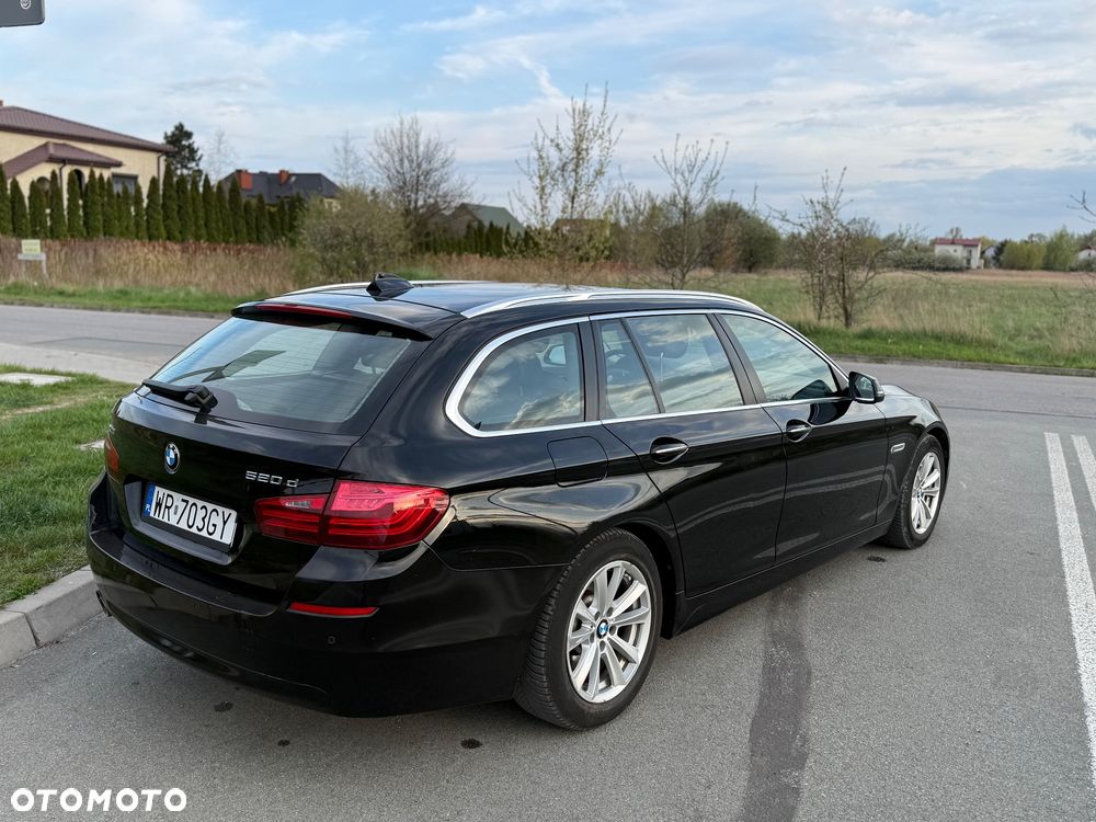 BMW Seria 5 520d xDrive - 3