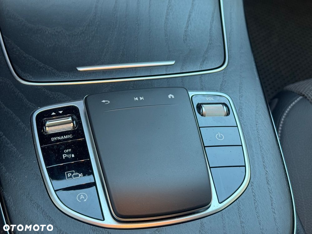 Mercedes-Benz Klasa E 220 d Business Edition - 10