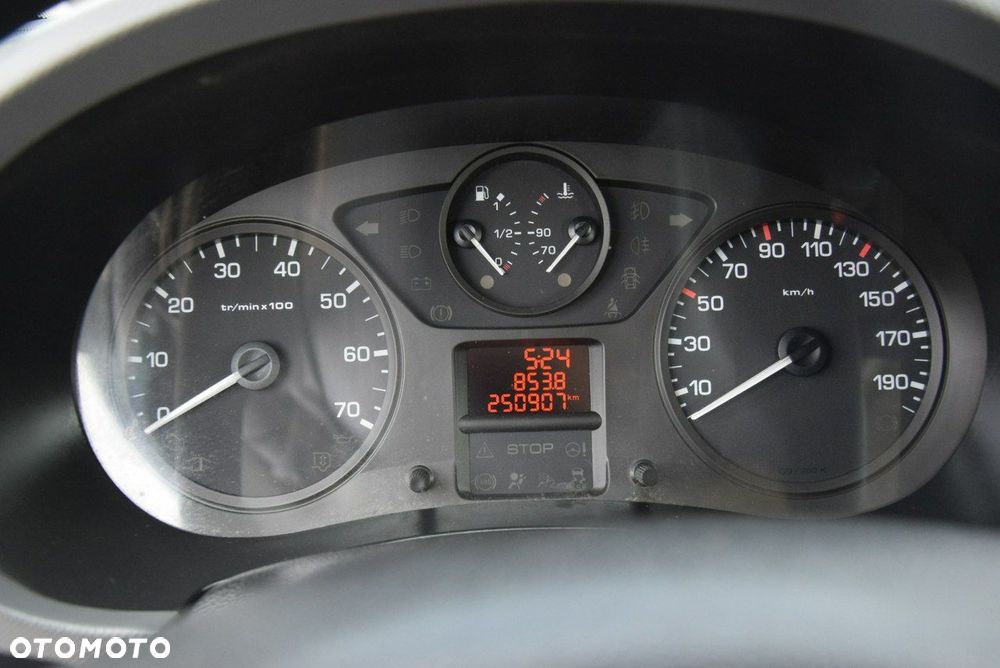 Peugeot Partner HDi 75 Esplanade - 19