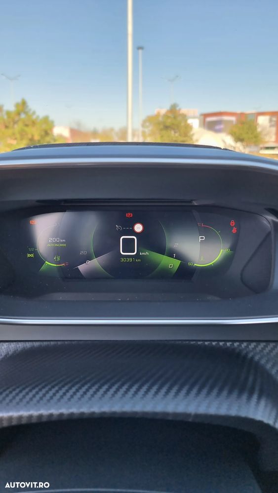 Peugeot 208 1.2 L PureTech STT EAT8 GT Line - 16