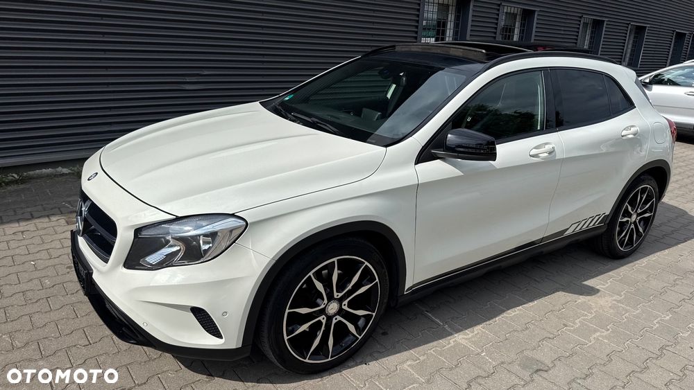 Mercedes-Benz GLA 250 4-Matic - 15
