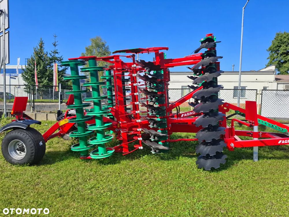 Agro-Masz Brona talerzowa hydraulicznie składana BTH 4m