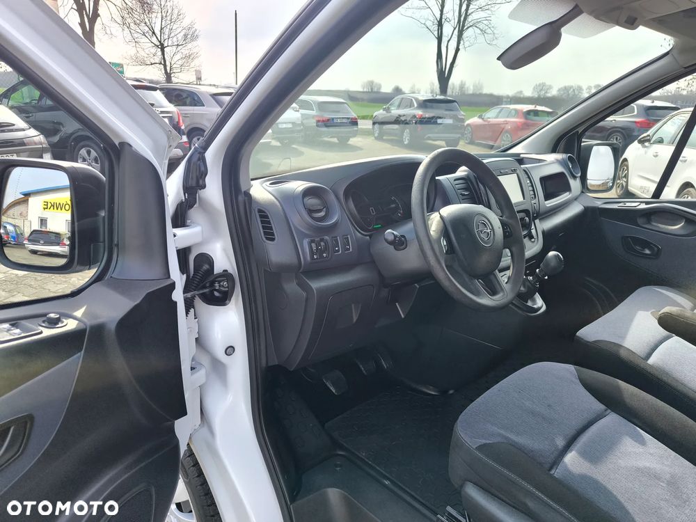 Opel Vivaro - 14