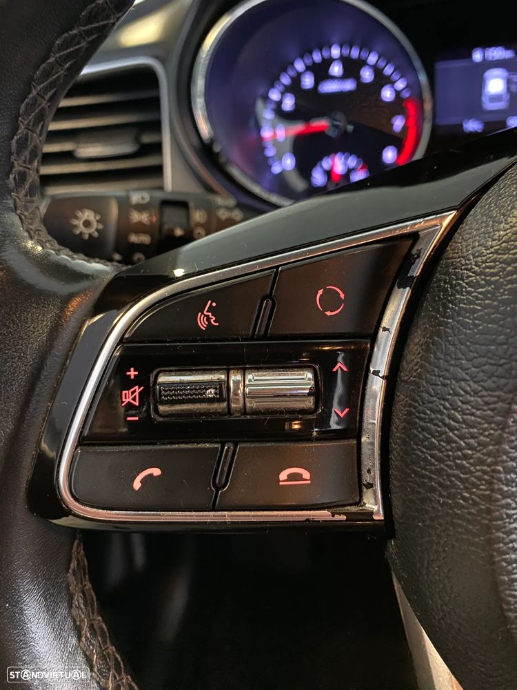 Kia Ceed 1.0 T-GDI 120 OPF Nightline Edition - 29
