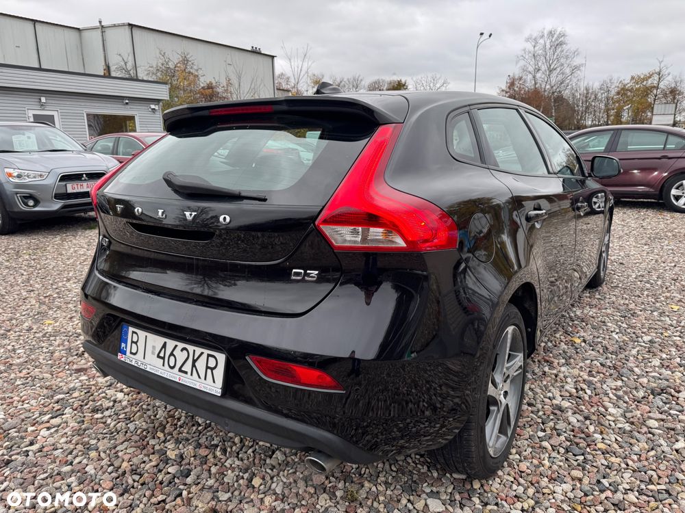Volvo V40 D3 Geartronic Momentum - 13