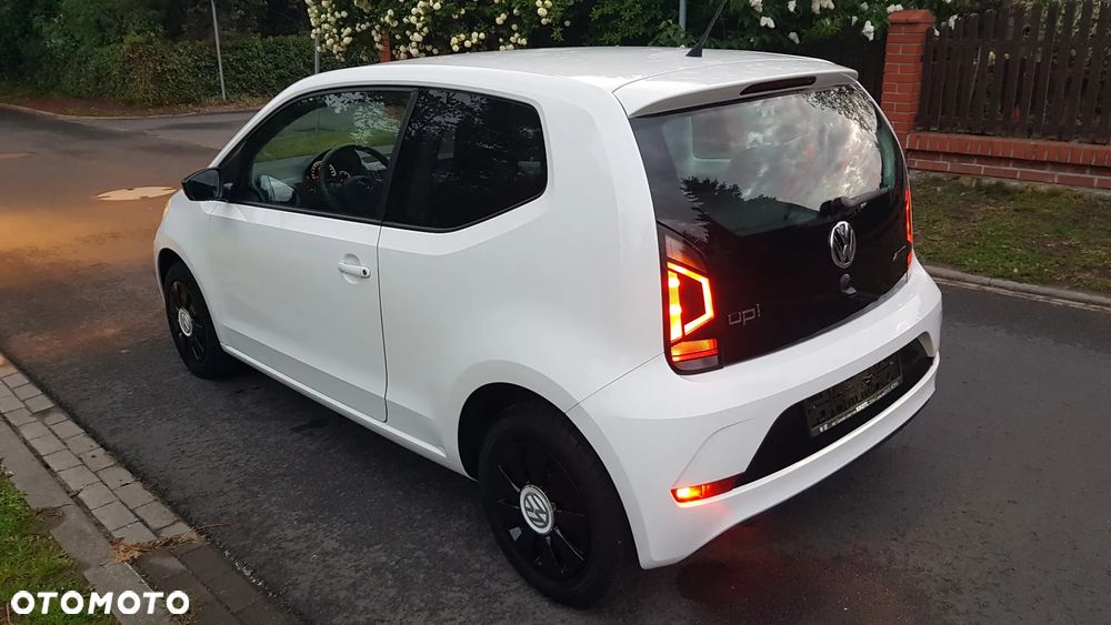 Volkswagen up! black style - 30