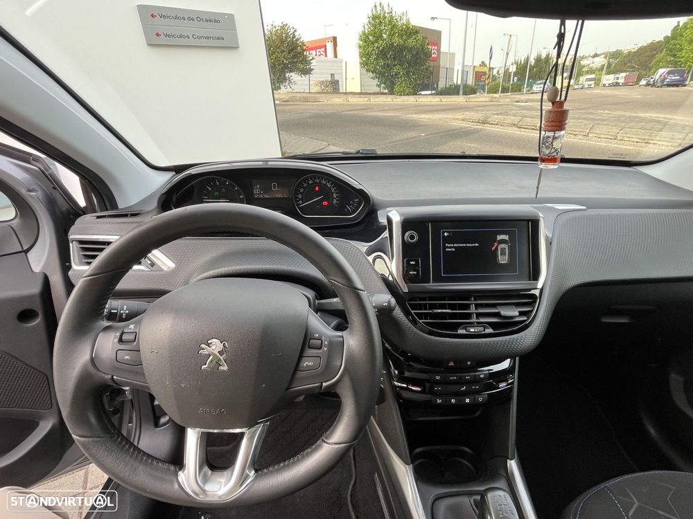 Peugeot 2008 PureTech 82 Style - 6