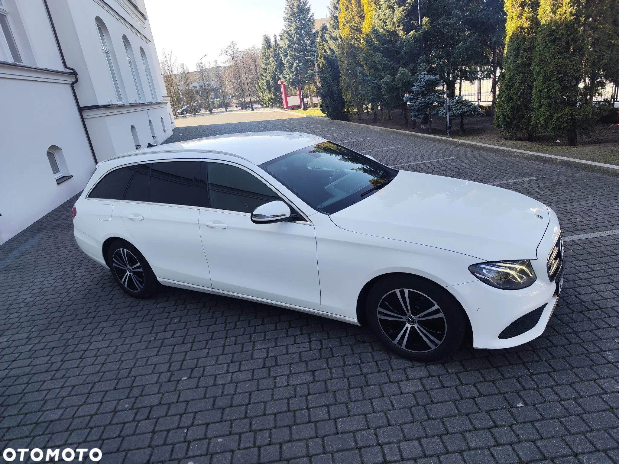 Mercedes-Benz Klasa E 220 d Avantgarde - 10