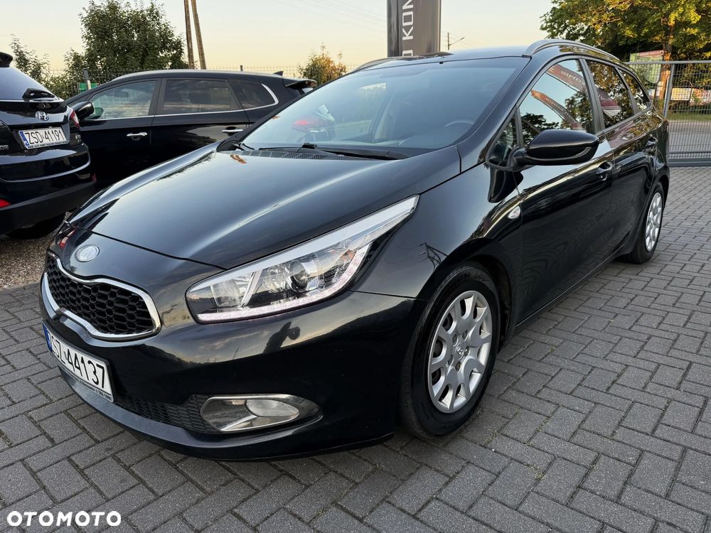 Kia Ceed 1.6 CRDi 128 Platinum Edition - 1