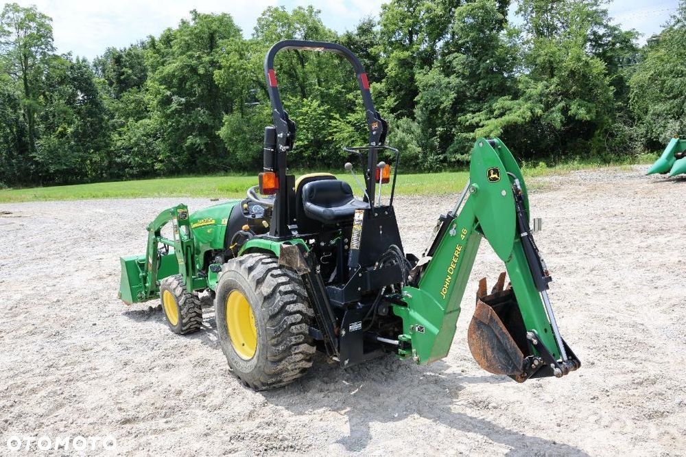 John Deere 2520 - 2