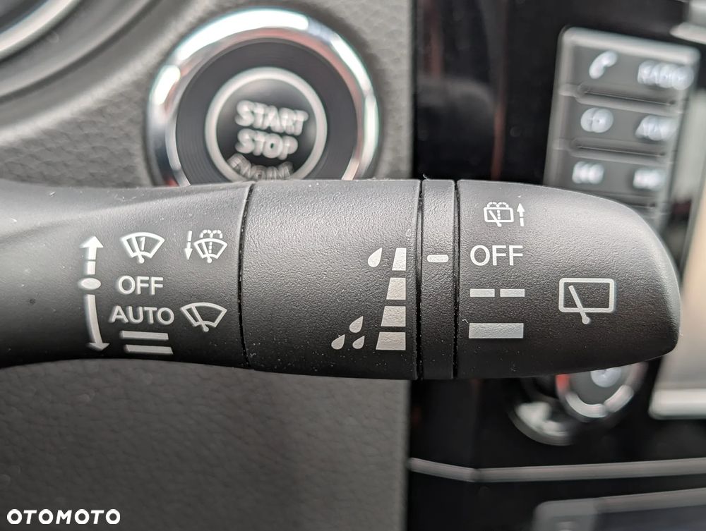 Nissan Qashqai 1.5 dCi N-Connecta - 31