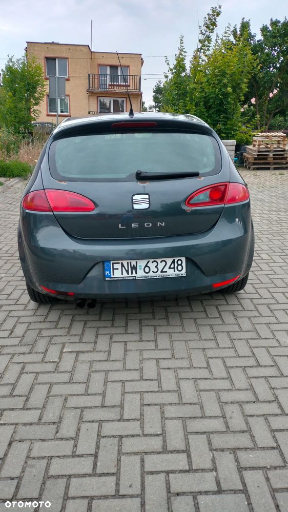 Seat Leon 2.0 TDI DPF Stylance - 2