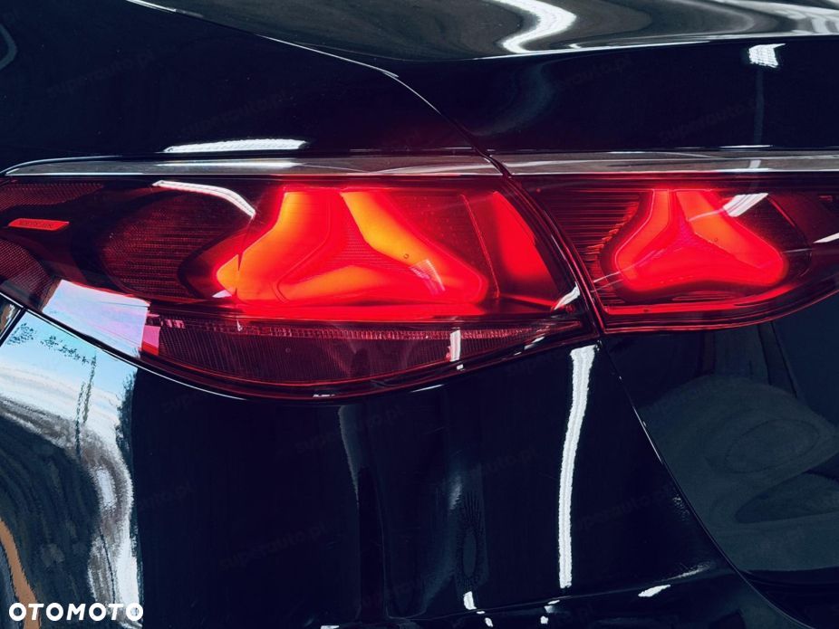 Mercedes-Benz Klasa E 220 d mHEV 4-Matic AMG 9G-Tronic - 20