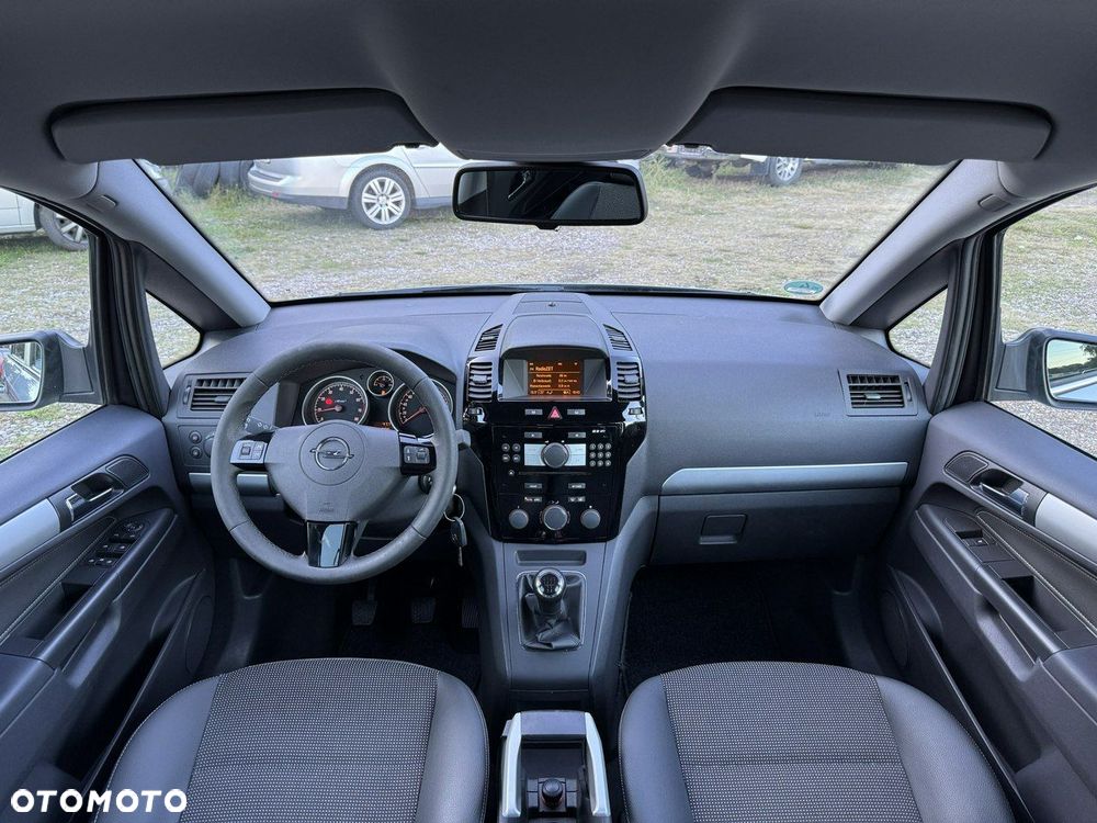 Opel Zafira - 19