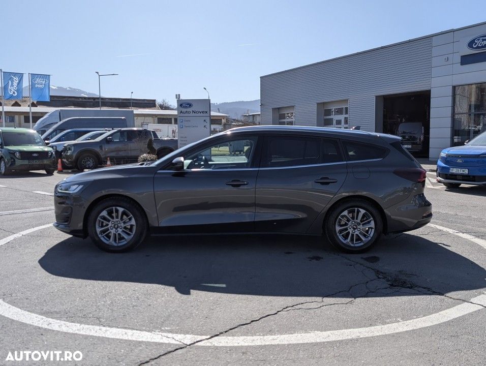 Ford Focus - 11