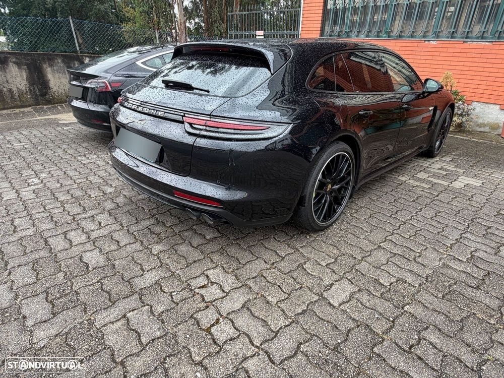 Porsche Panamera Sport Turismo 4 E-Hybrid - 3