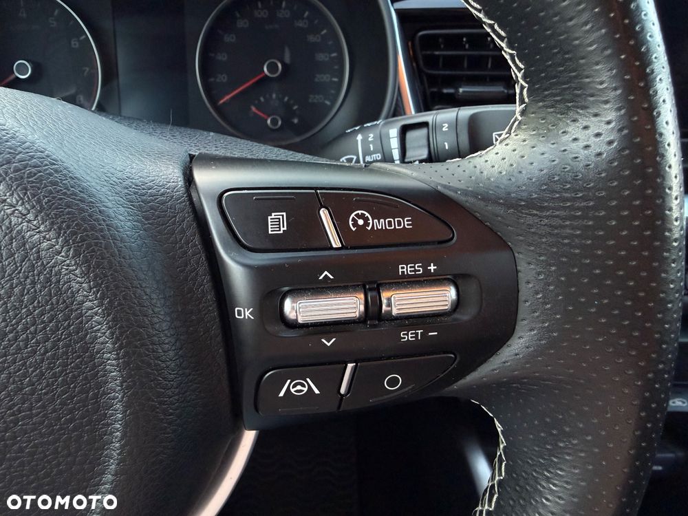 Kia Stonic 1.0 T-GDI MHEV GT Line - 24