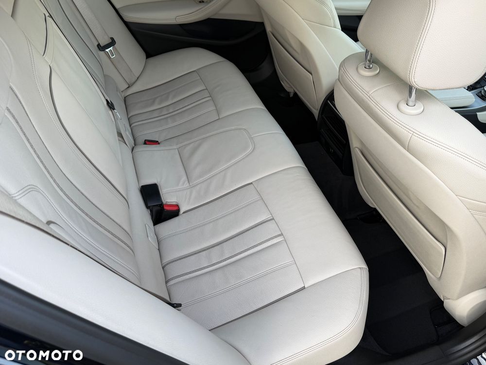 BMW Seria 5 520d M Sport Edition - 28