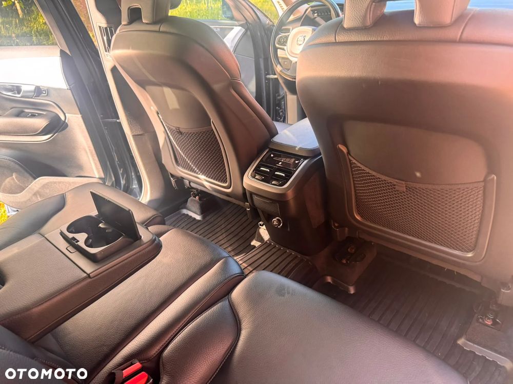 Volvo XC 90 T6 AWD Momentum 7os - 17