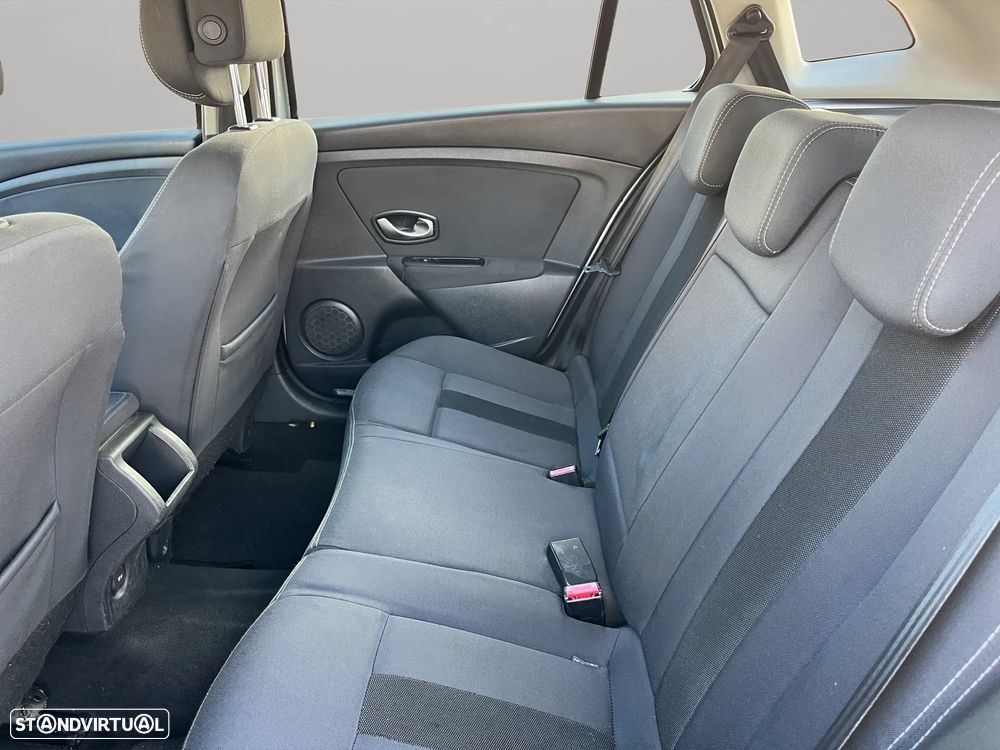 Renault Mégane Sport Tourer 1.5 dCi Dynamique - 13