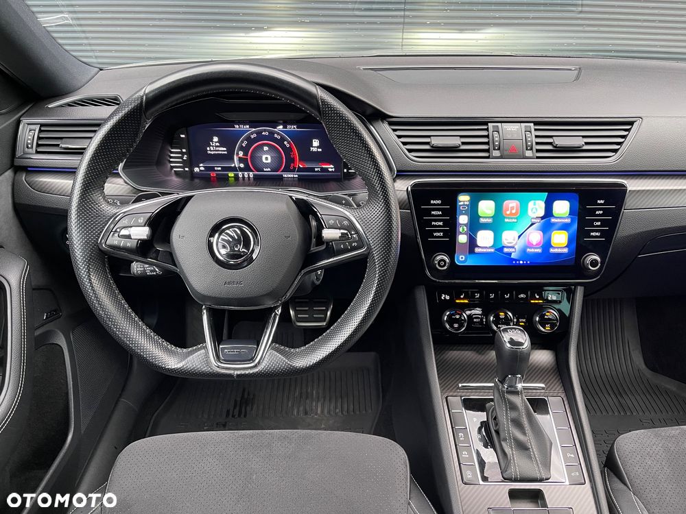 Skoda Superb 2.0 TSI Sportline DSG - 9