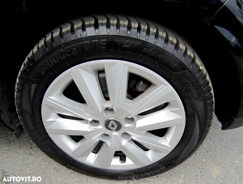 Renault Megane TCe 140 EDC GPF Techno - 23