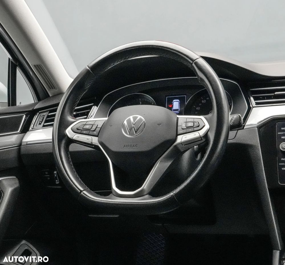 Volkswagen Passat 2.0 TDI DSG Comfortline - 17
