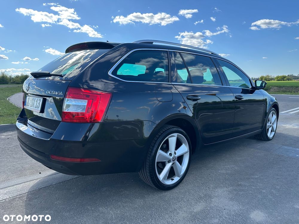 Skoda Octavia 2.0 TDI DSG Ambition - 23