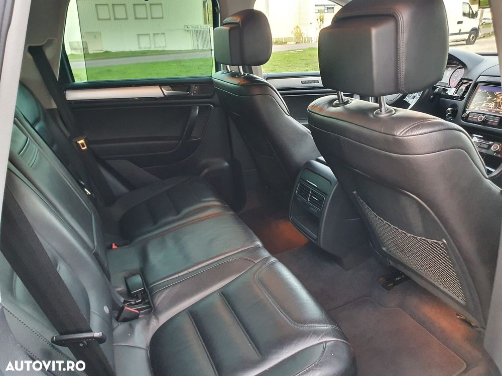 Volkswagen Touareg - 17