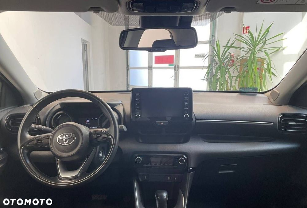 Toyota Yaris - 5