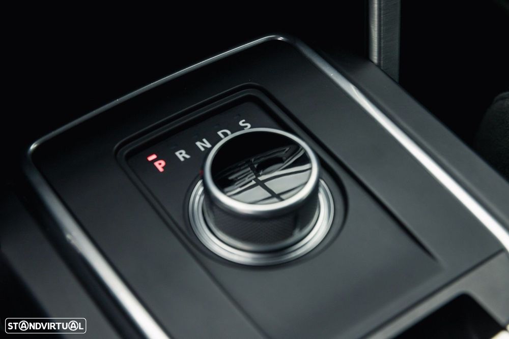 Land Rover Discovery Sport 2.0 TD4 SE Auto - 33