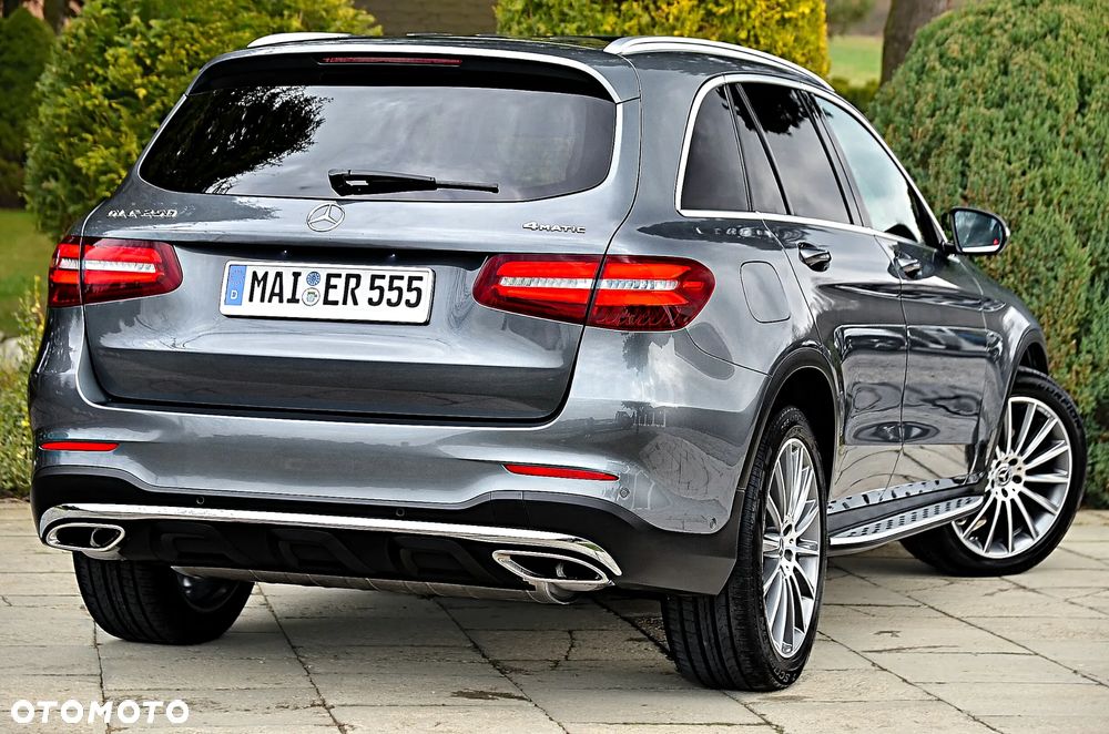 Mercedes-Benz GLC 250 4Matic 9G-TRONIC AMG Line - 3