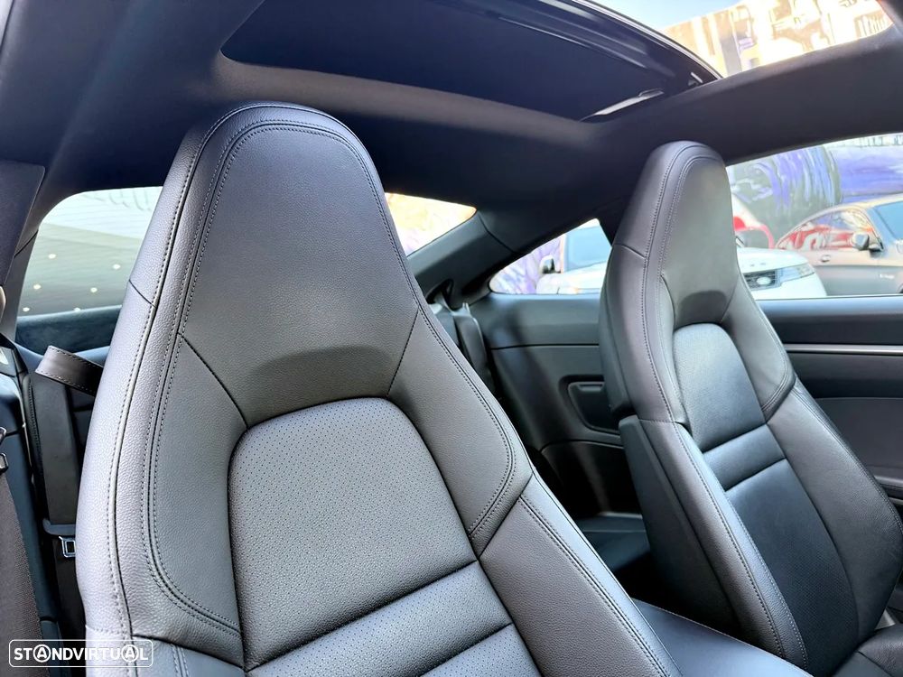 Porsche 911 (992) Carrera PDK - 33