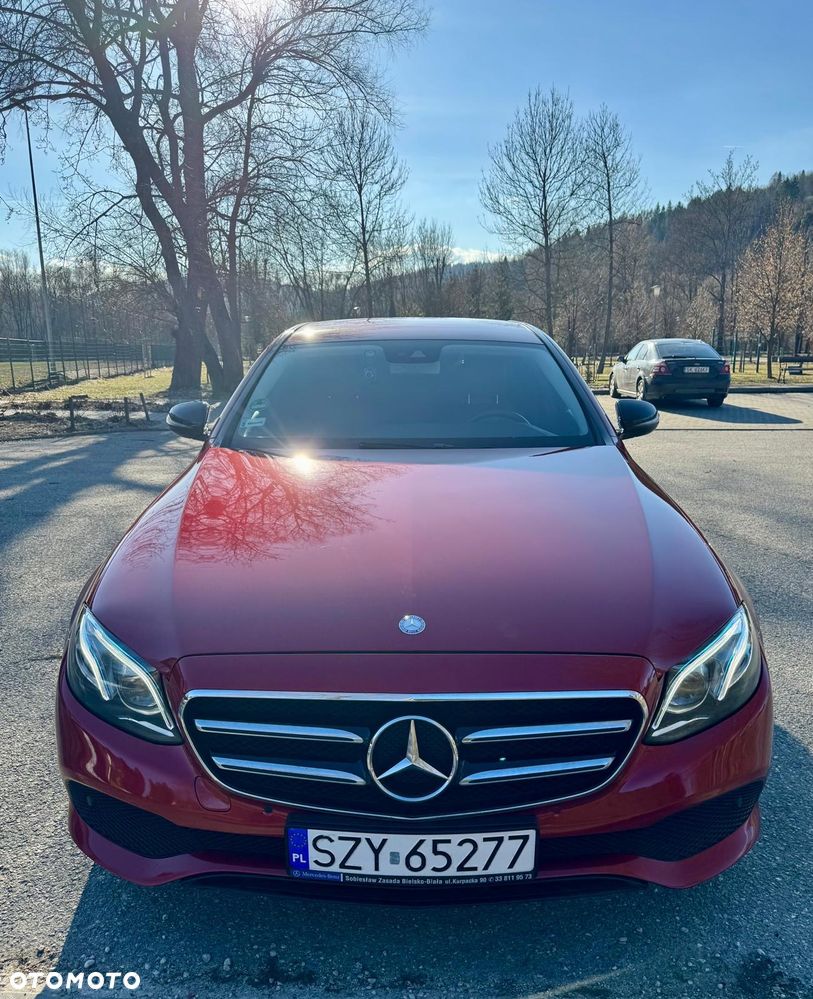 Mercedes-Benz Klasa E 220 d 4-Matic 9G-TRONIC - 2