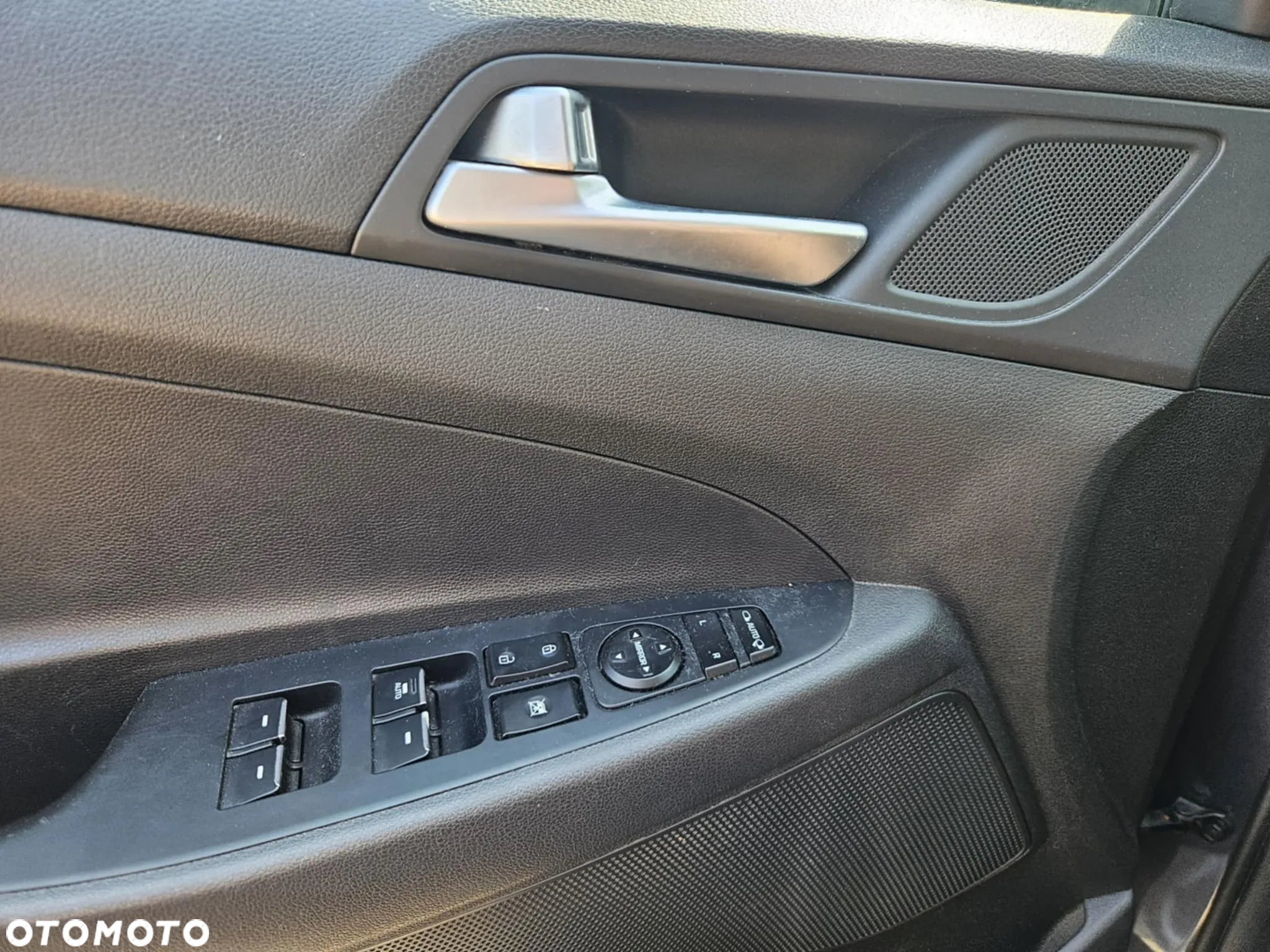 Hyundai Tucson 2.0 CRDI Comfort 4WD - 31